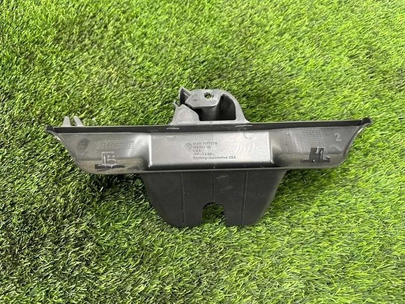 Накладка замка багажника BMW X5 2007 e70