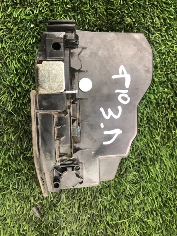 Замок боковой двери BMW 5 2011 F11