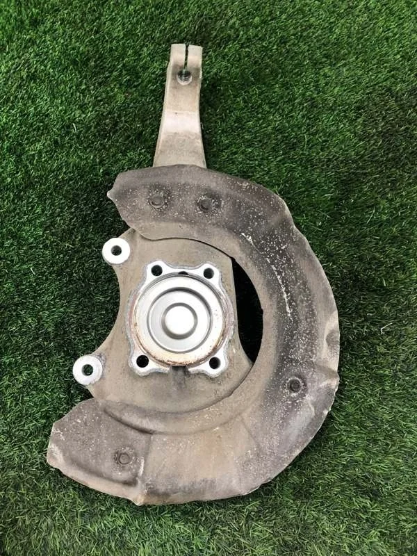 Кулак поворотный BMW 5 2011 F11