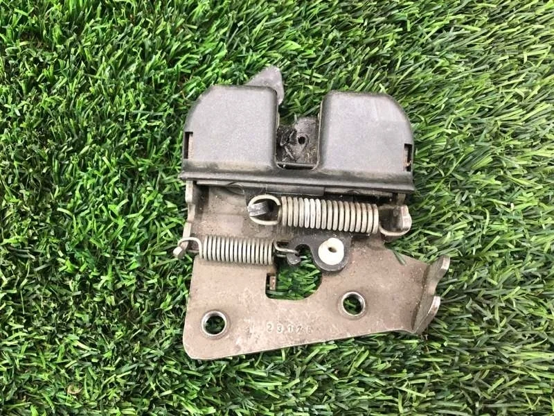 Замок спинки сиденья BMW 5 2011 F11