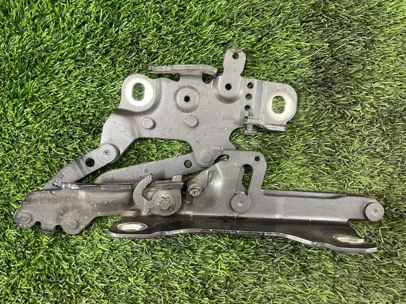 Петля капота BMW 3 2012 F30