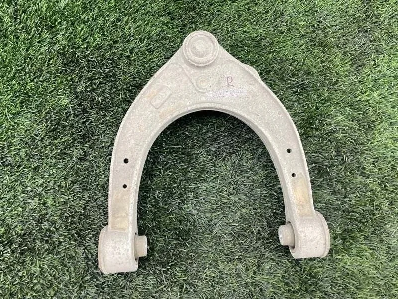 Рычаг подвески верхний BMW 5GT 2013 F07