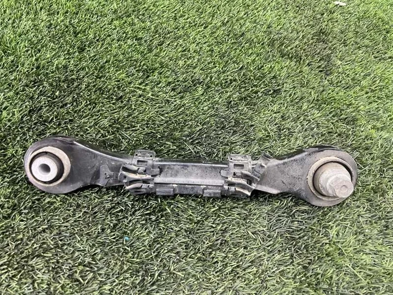 Рычаг подвески верхний Bmw 3 2012 33326792543 F30 N47D20, задний левый