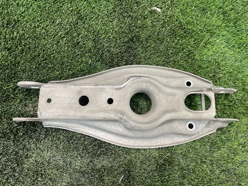 Рычаг подвески нижний BMW X1 2013 E84