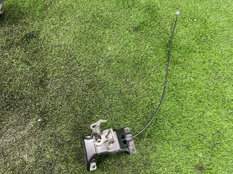 Замок капота BMW X5 2008 e70