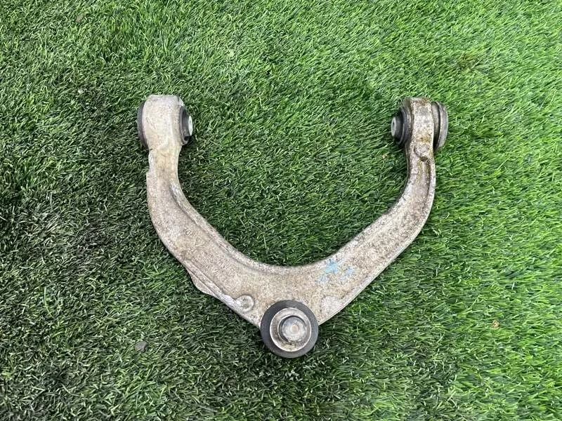 Рычаг подвески верхний BMW X5 2008 e70