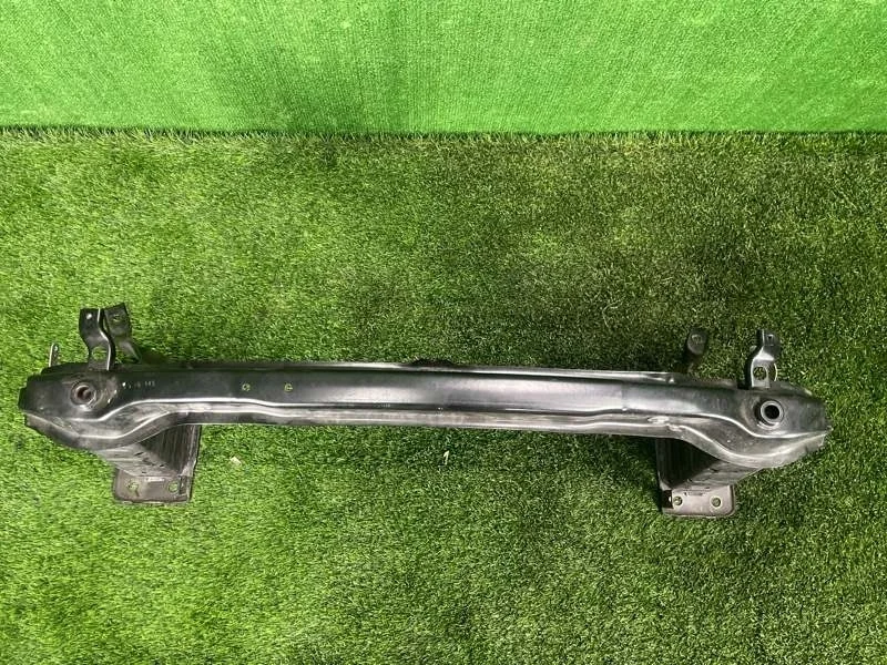 Усилитель бампера BMW X5 2010 e70