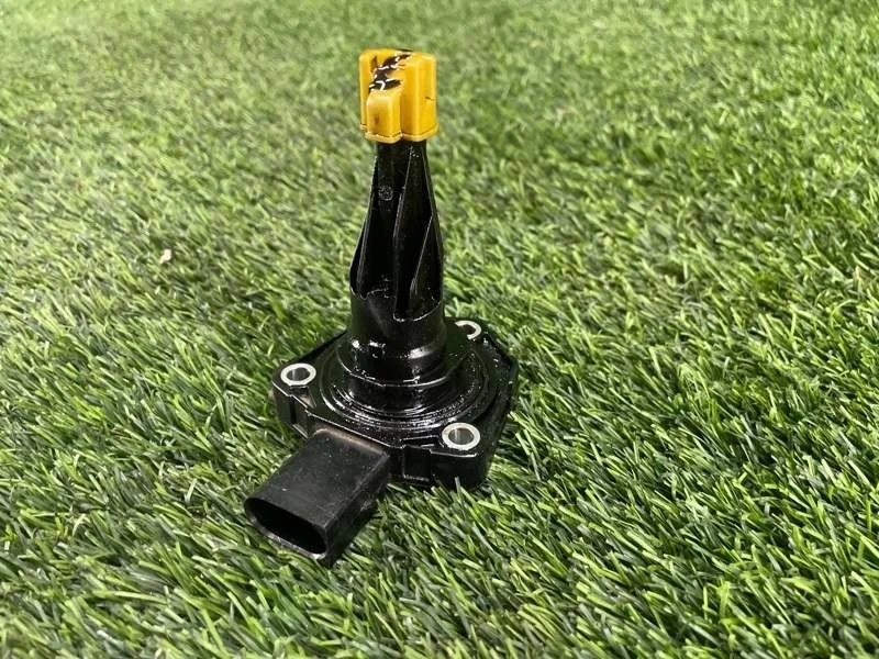 Датчик уровня масла в двигателе Bmw X3 2012 12617598860 F25 N20B20