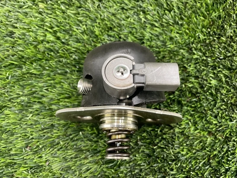 Клапан ТНВД Bmw 5 2011 13517584461 F10 N20B20