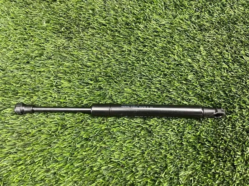 Амортизатор пола багажника BMW X5 2010 e70