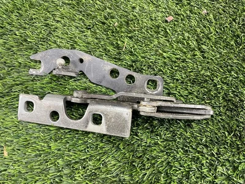 Петля капота BMW X5 2006 E53