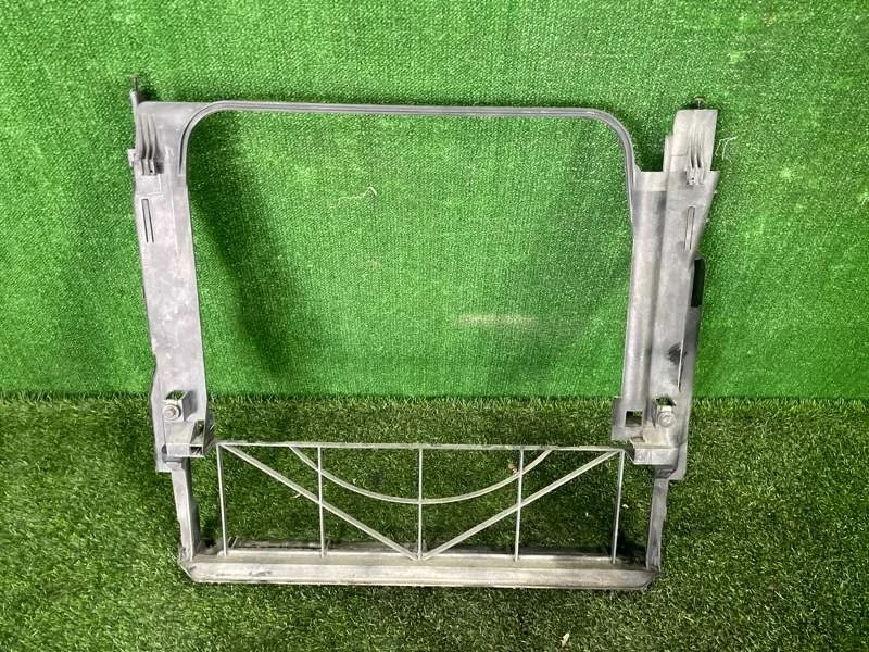 Рамка радиатора BMW X5 2005 E53