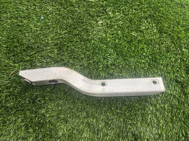 Крепление радиатора BMW 5 2011 F10