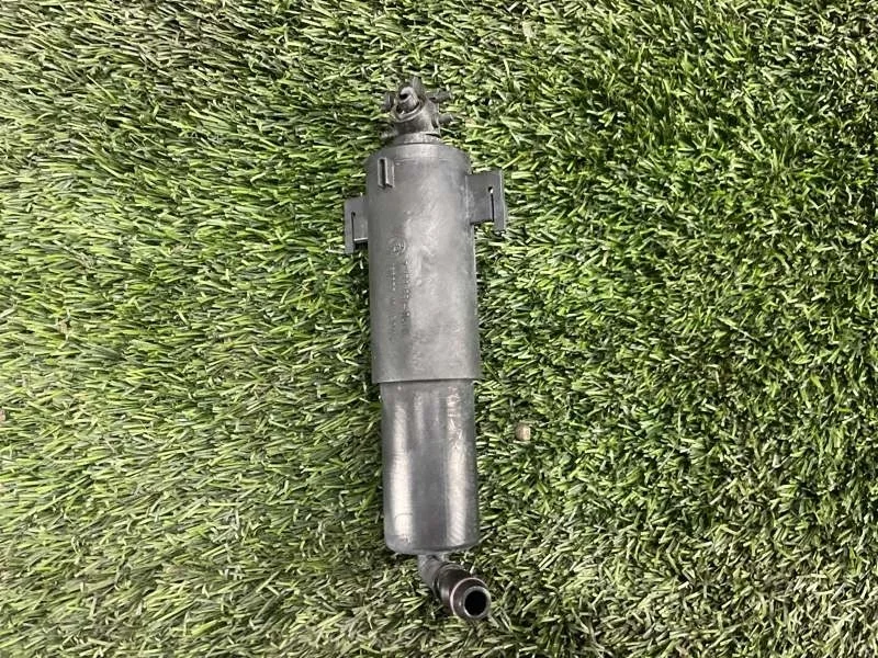 Форсунка омывателя фар BMW X5 2008 e70