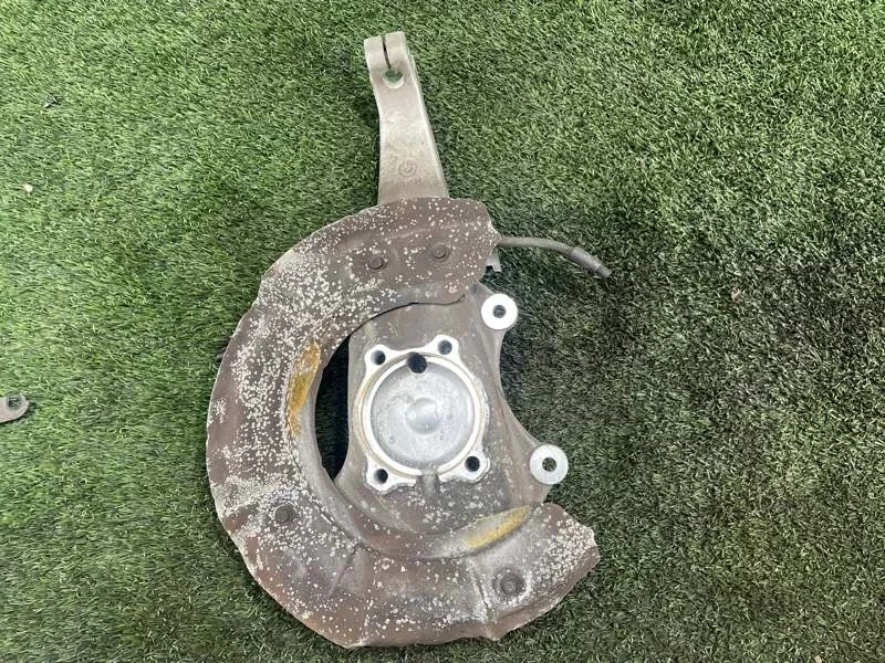 Кулак поворотный BMW 5 2011 F10