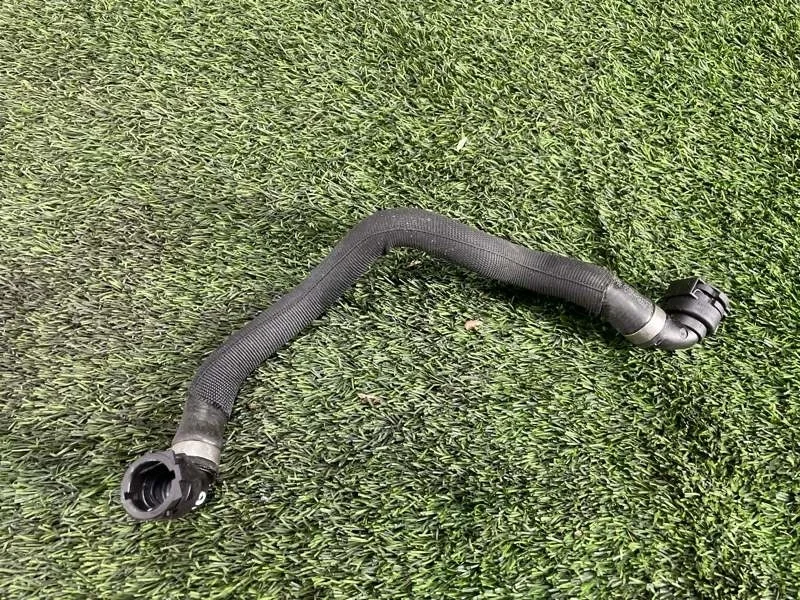 Патрубок системы охлаждения BMW X5 2010 e70