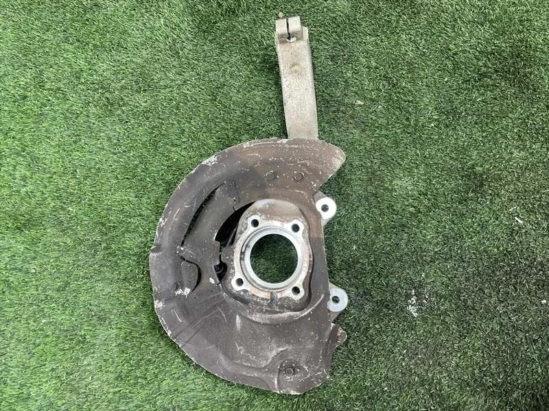 Кулак поворотный BMW X5 2008 e70