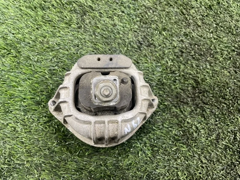 Подушка двигателя BMW X1 2010 E84