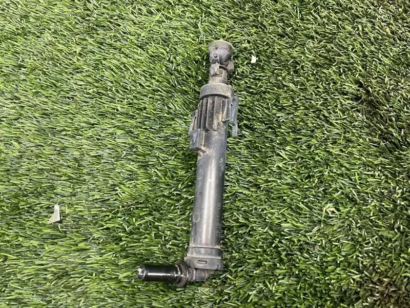 Форсунка омывателя фар BMW 3 2011 F30