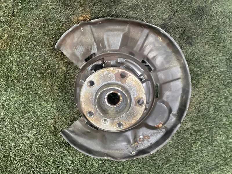 Кулак поворотный BMW 3 2011 F30