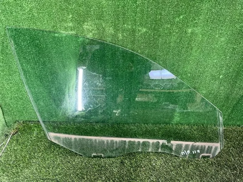 Стекло двери BMW 5 2011 F11