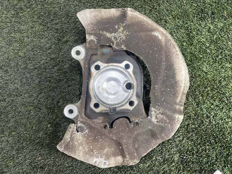 Кулак поворотный BMW 5 2003 E60