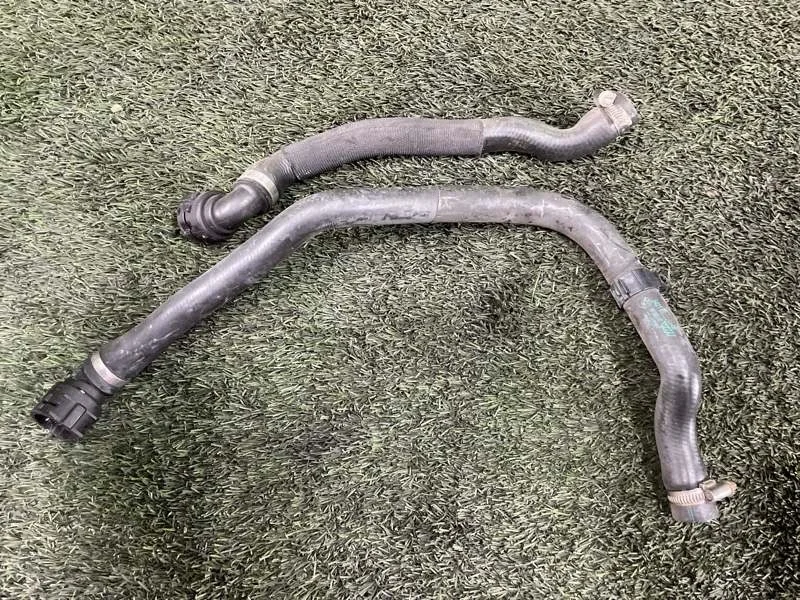 Патрубок системы охлаждения BMW X1 2010 E84