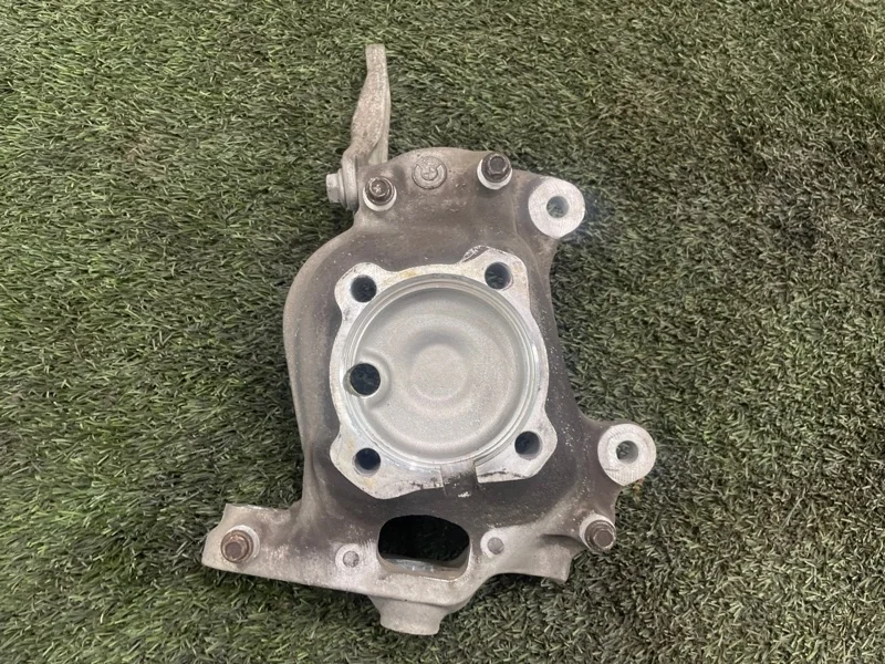 Кулак поворотный BMW 5 2008 E60