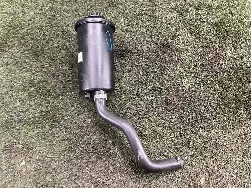 Бачок гидроусилителя руля BMW 5 2008 E60