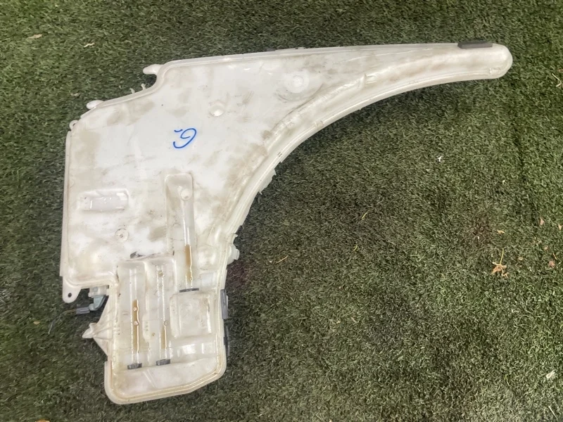 Бачок стеклоомывателя BMW X1 2013 E84