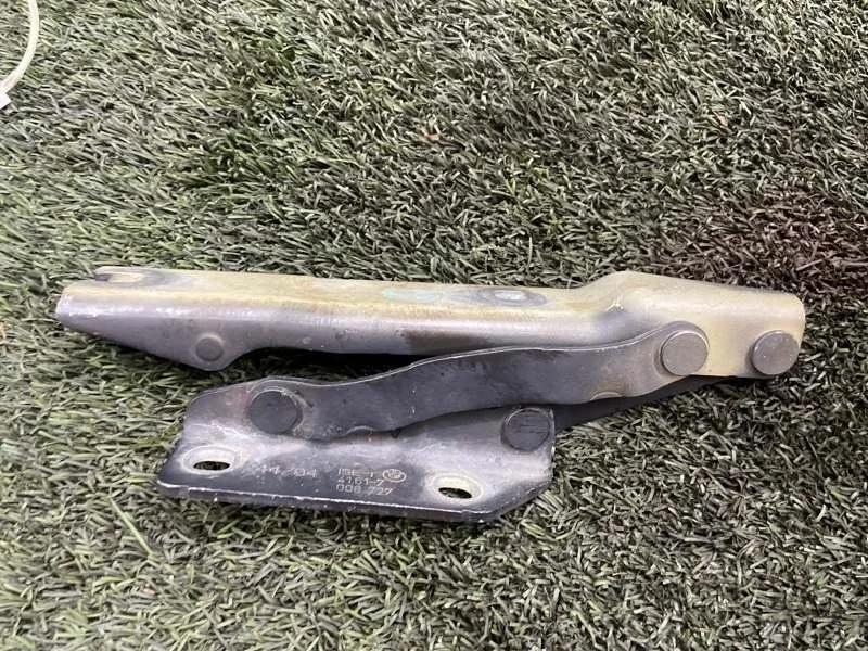 Петля капота BMW 5 2004 E60