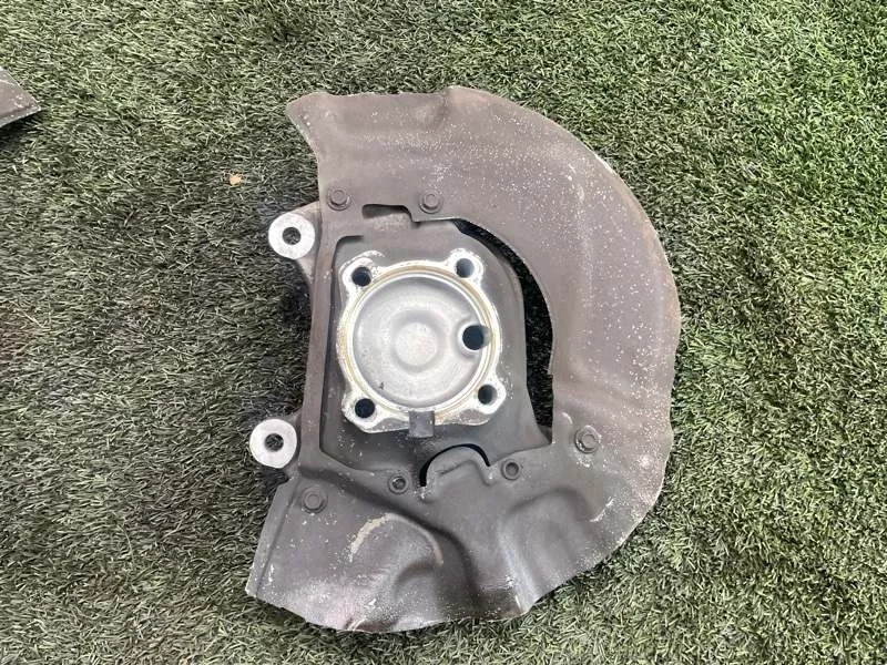 Кулак поворотный BMW 5 2006 E60