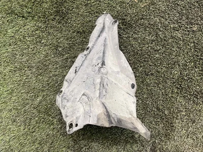 Подкрылок BMW X1 2013 E84