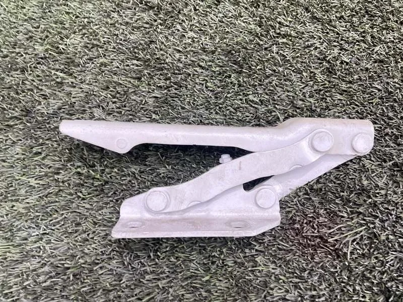 Петля капота BMW 5 2006 E60