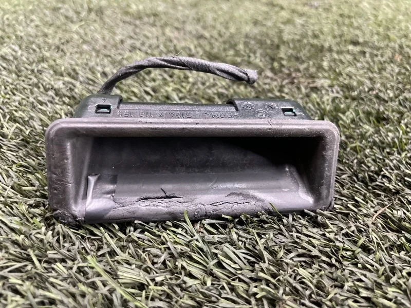 Кнопка открывания багажника BMW 5 2006 E60