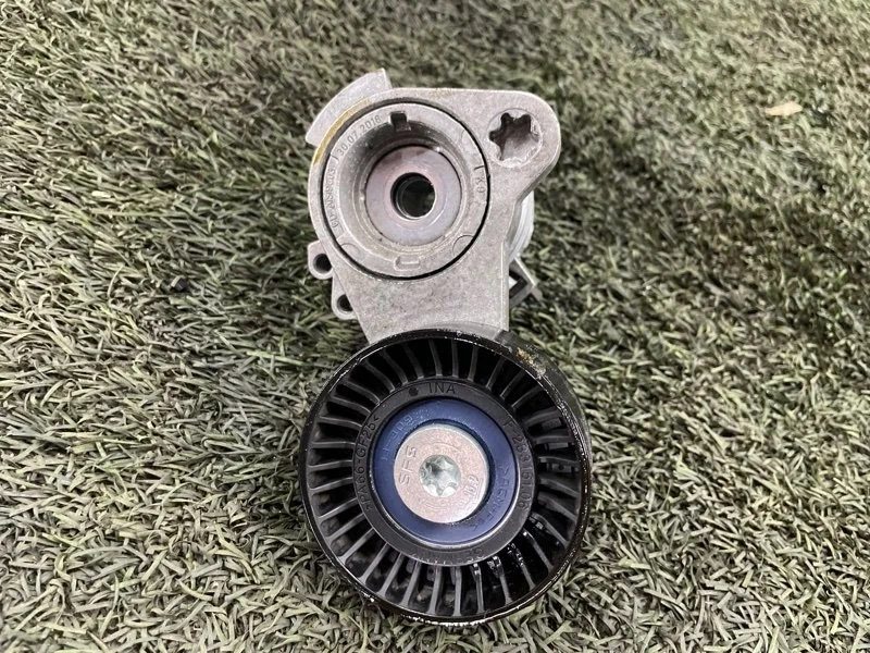 Ролик натяжной навесного оборудования BMW 5 2006 E60