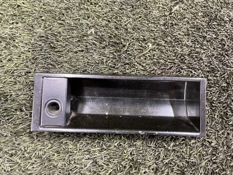 Пепельница BMW X5 2006 E53