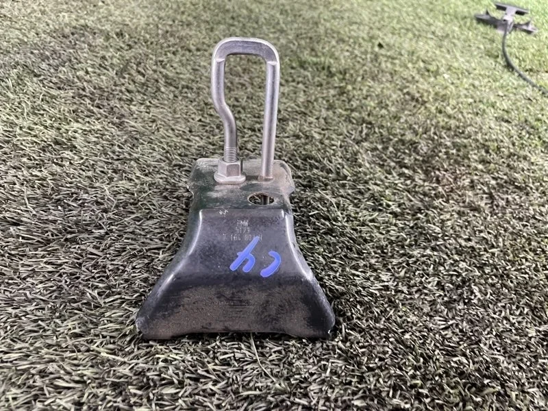 Замок капота BMW X5 2012 e70