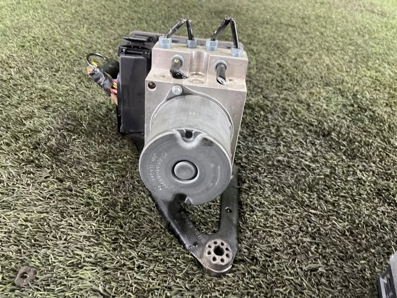 Блок ABS Bmw X5 2012 6798284 E70 N55B30