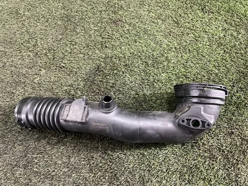 Патрубок интеркулера BMW X5 2012 e70