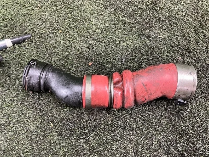 Патрубок интеркулера BMW 5GT 2012 F07