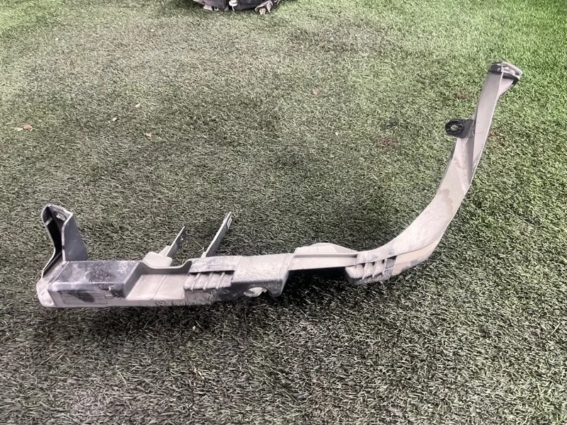 Кронштейн фары BMW X1 2012 E84