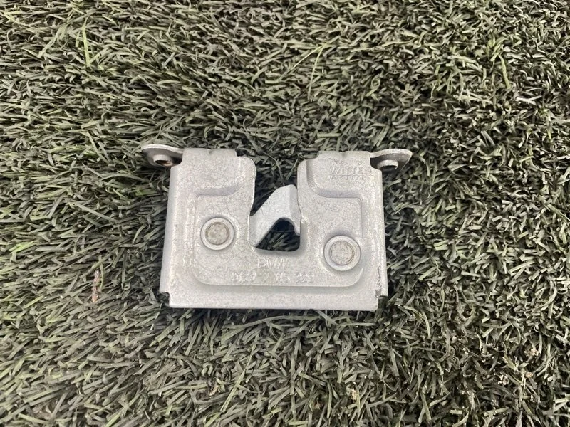 Замок капота BMW 3 2010 e90