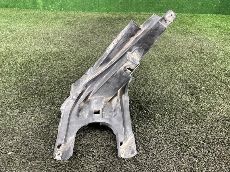 Кронштейн фары BMW X5 2009 e70