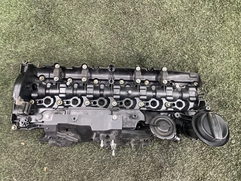 Клапанная крышка BMW X5 2012 e70