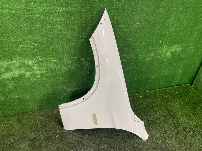 Крыло BMW X1 2012 E84