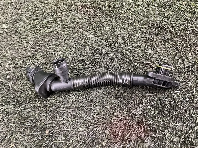 Трубка картерных газов BMW 7 2012 f01