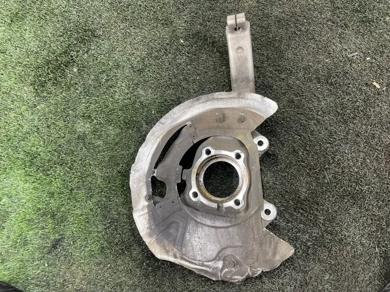 Кулак поворотный BMW X5 2009 e70