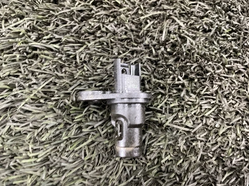 Датчик положения распредвала BMW 3 2010 e90