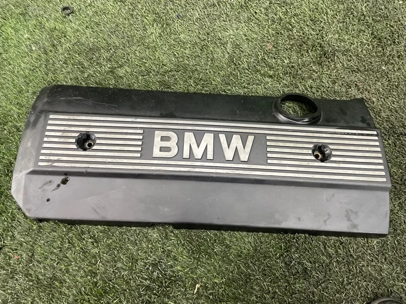 Декоративная крышка двигателя BMW 5 2004 E60